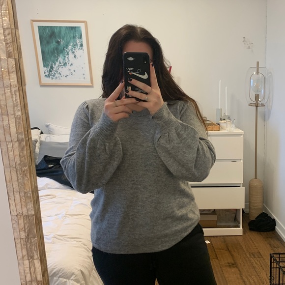 Joe Fresh puff sleeve sweater - Picture 2 of 2